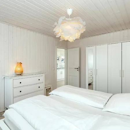 Ferienhaus Awesome In Zerpenschleuse